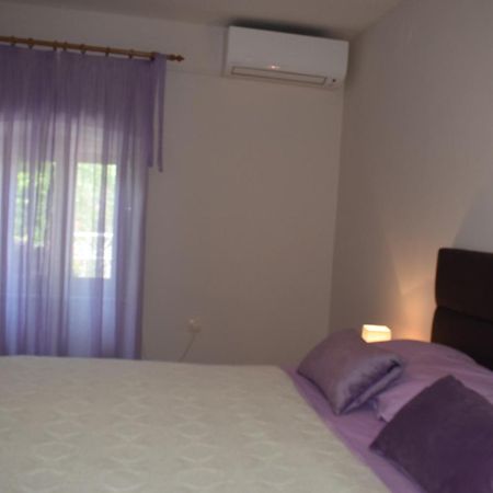 Apartments Sabina I Grapes マリンスカ エクステリア 写真