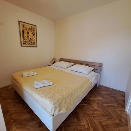 Apartments Sabina I Grapes マリンスカ エクステリア 写真
