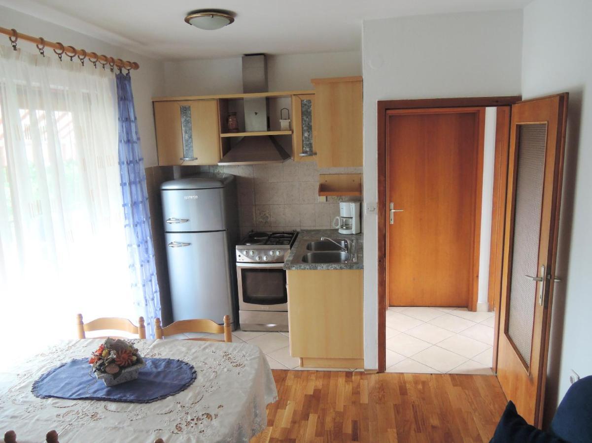 Apartments Sabina I Grapes マリンスカ エクステリア 写真